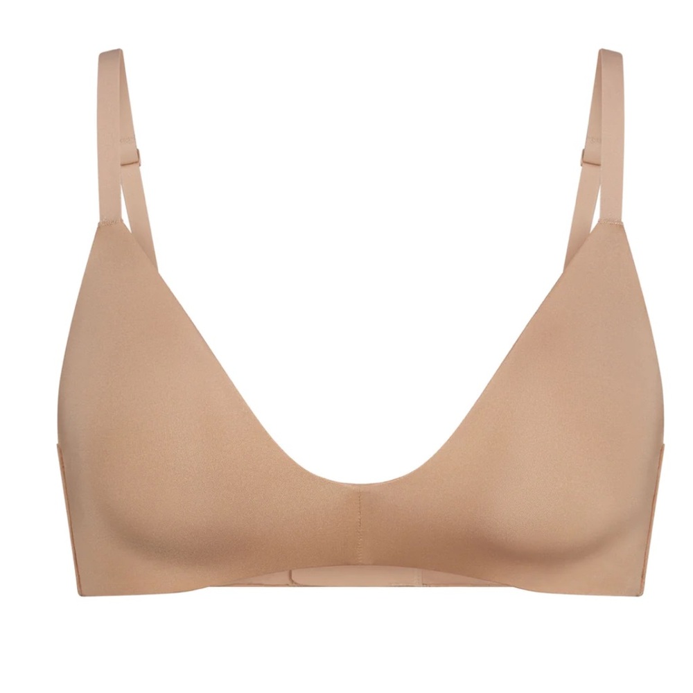SKIMS 32DD Wireless Form TShirt Bra